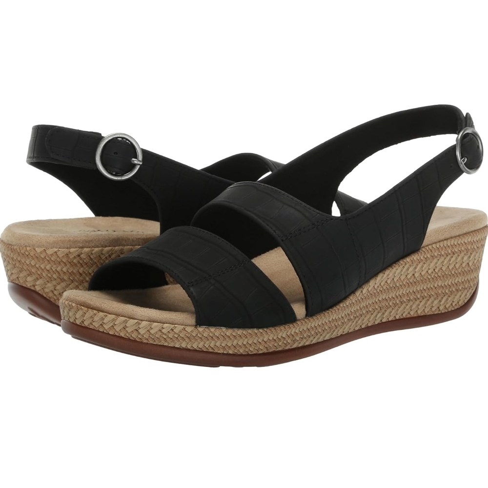 Easy Street Women's Gannett Wedge Sandal